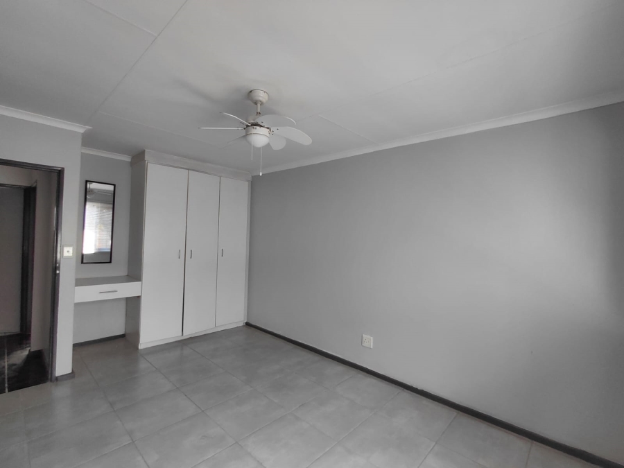 To Let 2 Bedroom Property for Rent in Meyersdal Gauteng