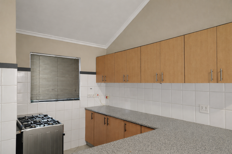 4 Bedroom Property for Sale in Rooihuiskraal Gauteng