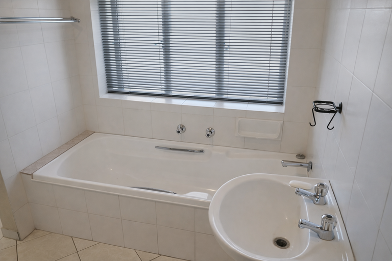 4 Bedroom Property for Sale in Rooihuiskraal Gauteng