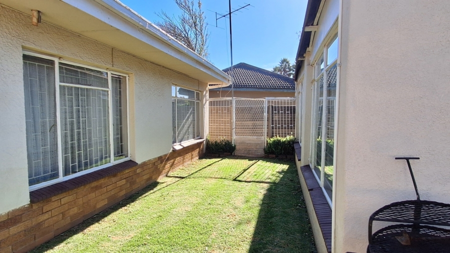 3 Bedroom Property for Sale in Sonland Park Gauteng