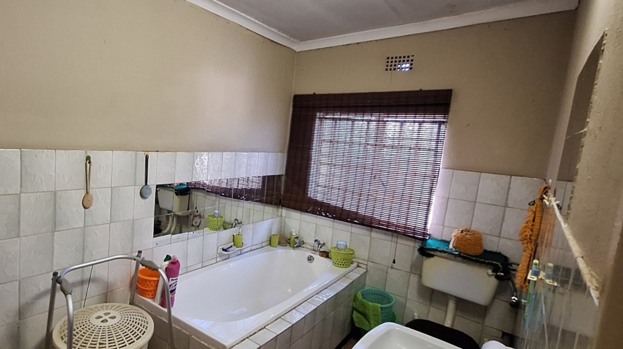 3 Bedroom Property for Sale in Sonland Park Gauteng