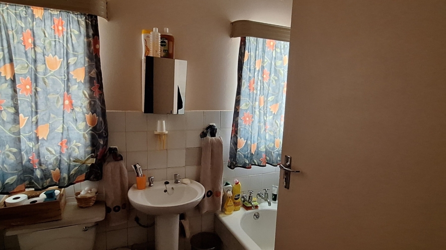 3 Bedroom Property for Sale in Sonland Park Gauteng
