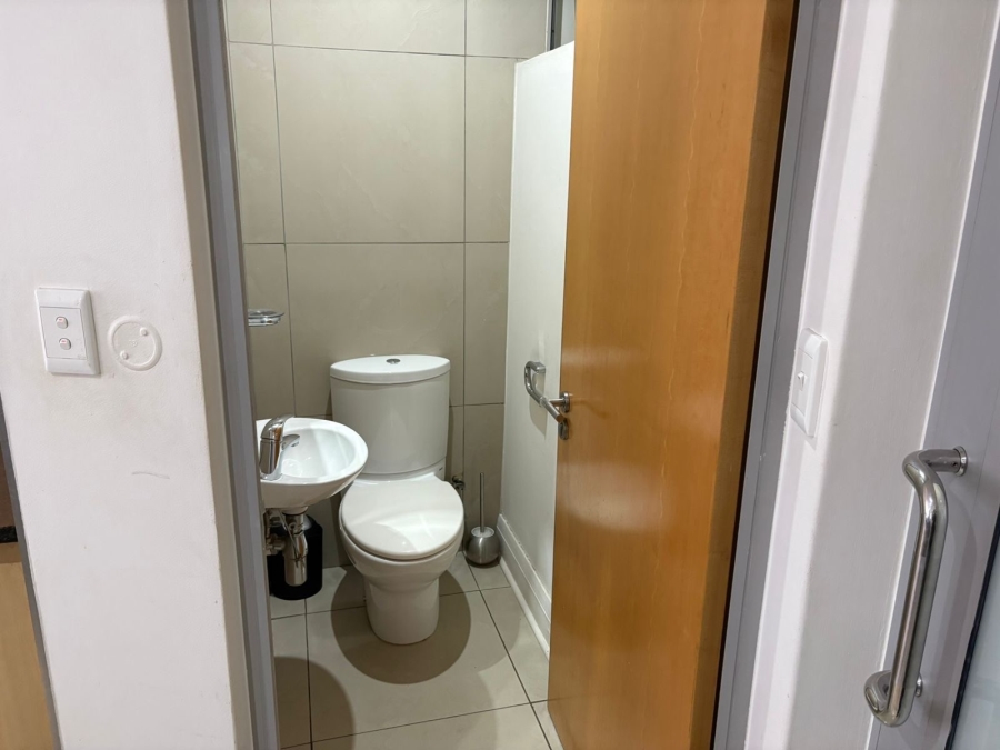 1 Bedroom Property for Sale in Sandton Central Gauteng