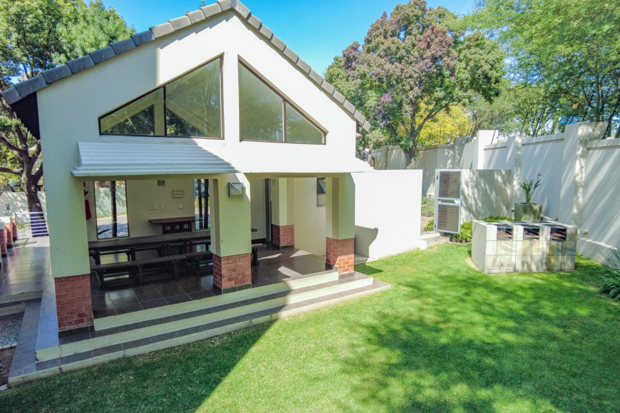 To Let 3 Bedroom Property for Rent in Bryanston Gauteng
