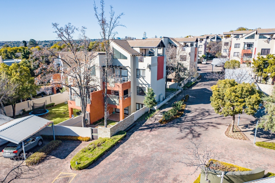 To Let 3 Bedroom Property for Rent in Bryanston Gauteng