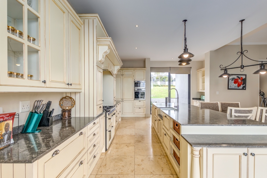 5 Bedroom Property for Sale in Blue Hills Equestrian Estate Gauteng