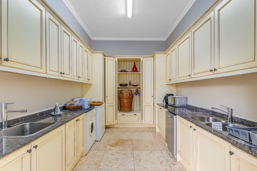 5 Bedroom Property for Sale in Blue Hills Equestrian Estate Gauteng