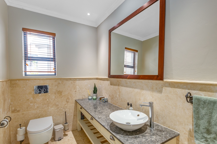 5 Bedroom Property for Sale in Blue Hills Equestrian Estate Gauteng