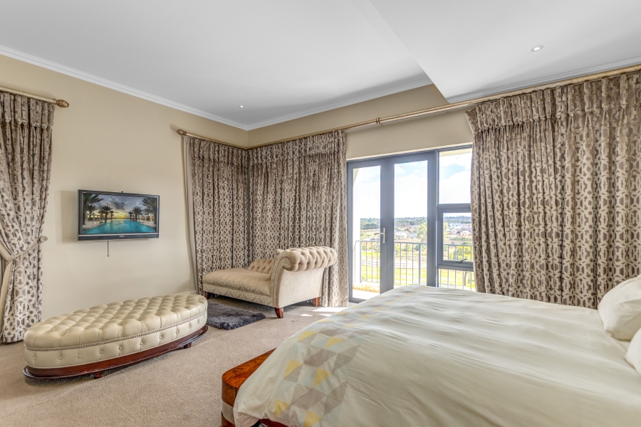 5 Bedroom Property for Sale in Blue Hills Equestrian Estate Gauteng
