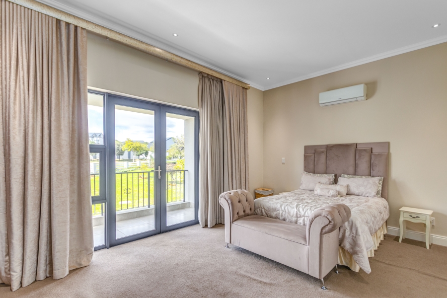 5 Bedroom Property for Sale in Blue Hills Equestrian Estate Gauteng