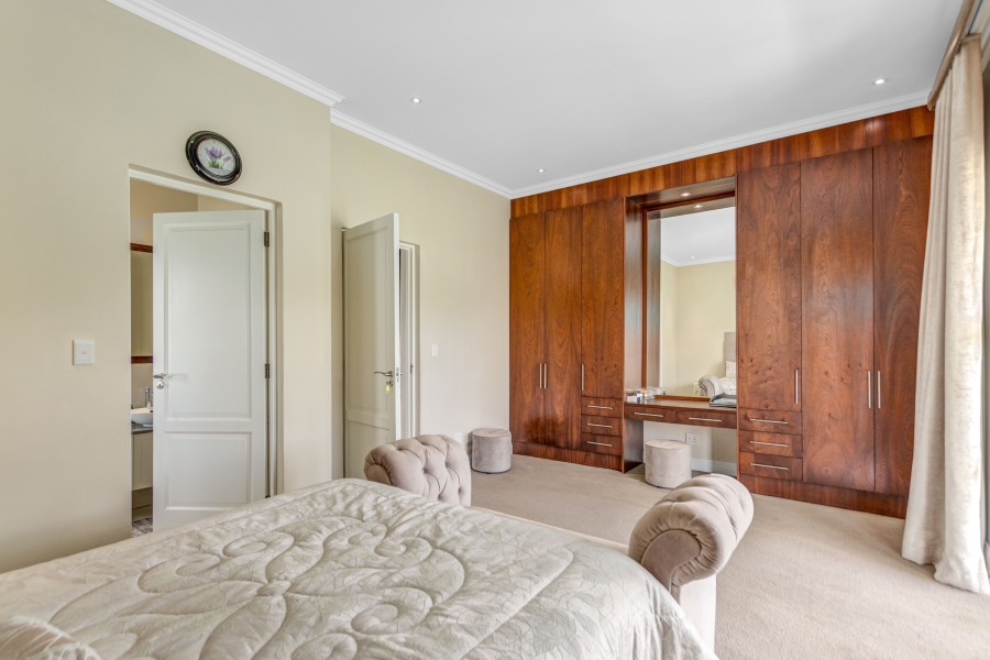5 Bedroom Property for Sale in Blue Hills Equestrian Estate Gauteng