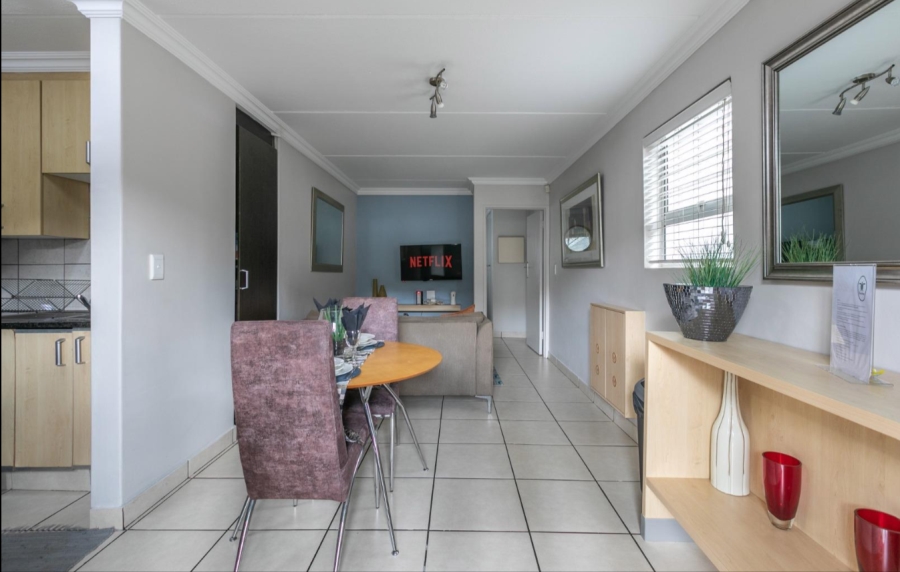1 Bedroom Property for Sale in Sandown Gauteng