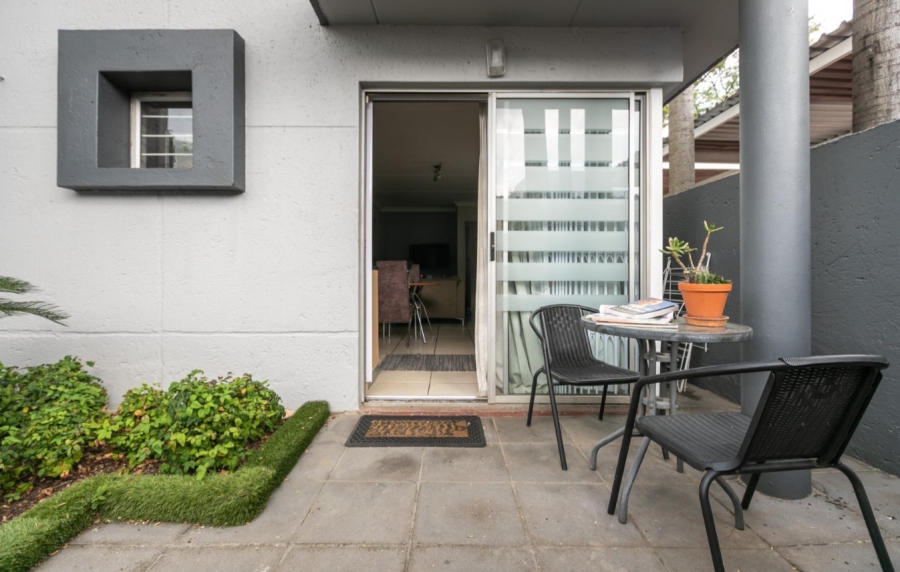 1 Bedroom Property for Sale in Sandown Gauteng