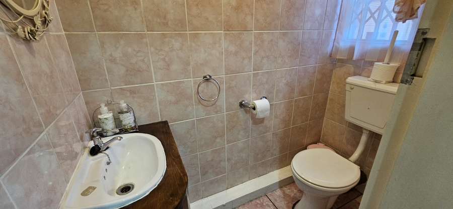 3 Bedroom Property for Sale in Three Rivers Proper Gauteng