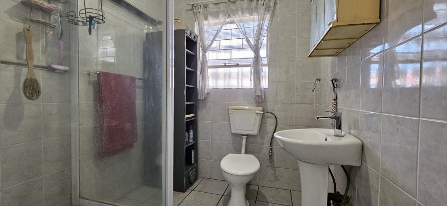 3 Bedroom Property for Sale in Three Rivers Proper Gauteng