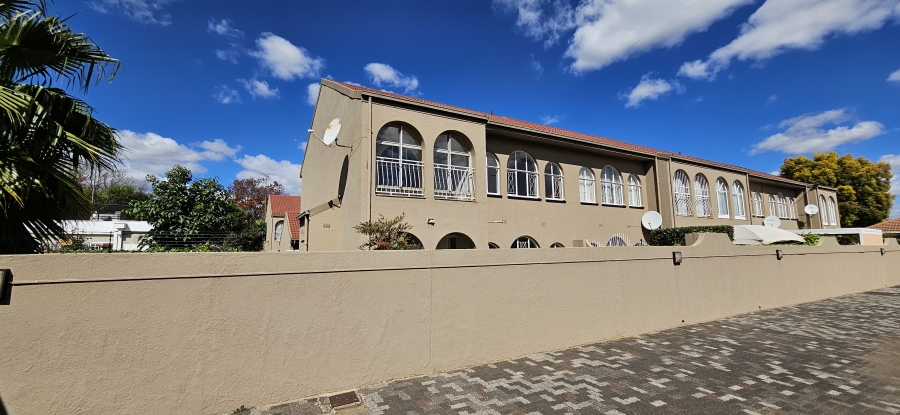 3 Bedroom Property for Sale in Three Rivers Proper Gauteng