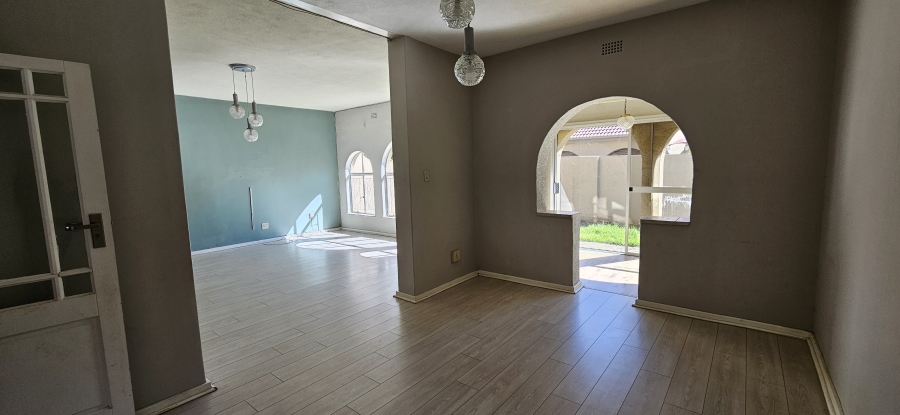 3 Bedroom Property for Sale in Three Rivers Proper Gauteng