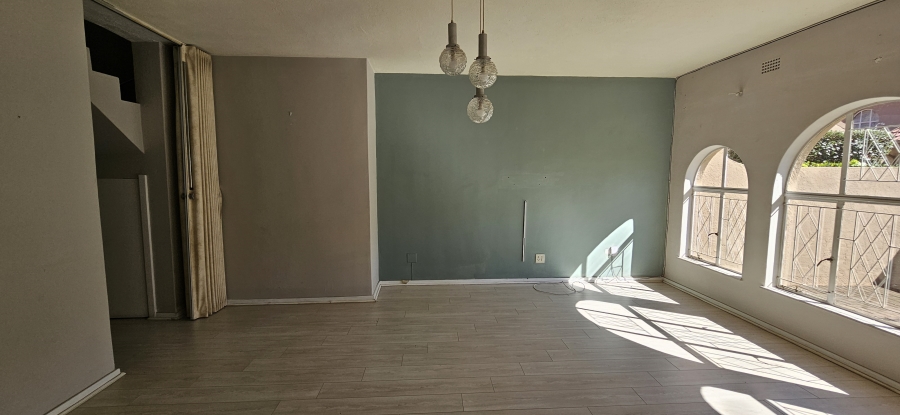 3 Bedroom Property for Sale in Three Rivers Proper Gauteng