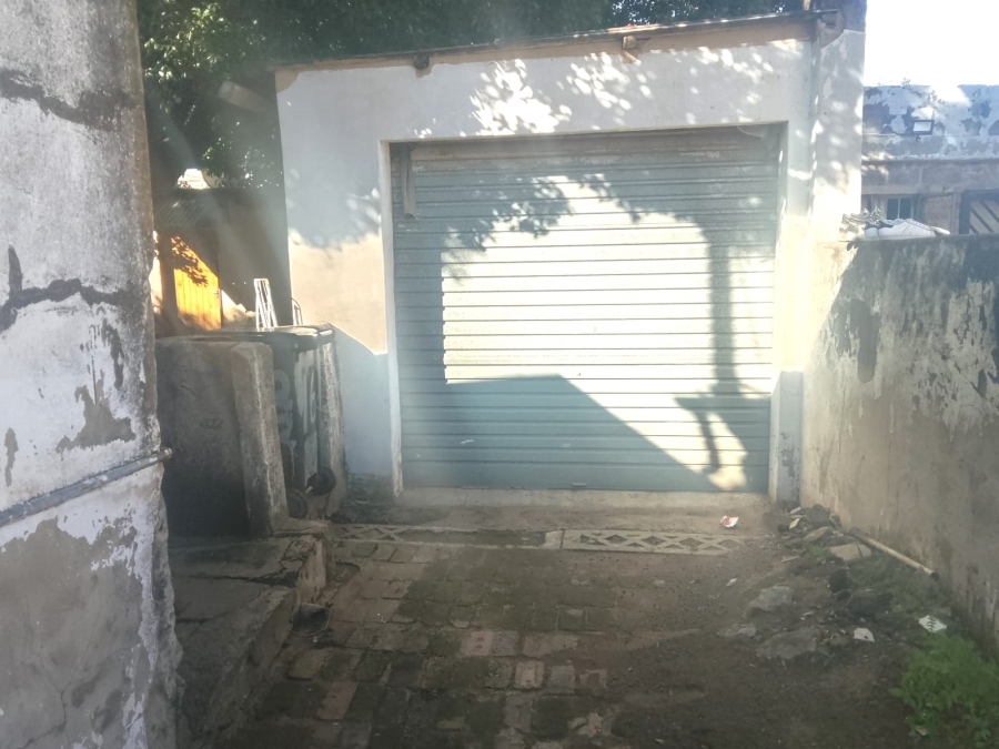 8 Bedroom Property for Sale in Malvern Gauteng