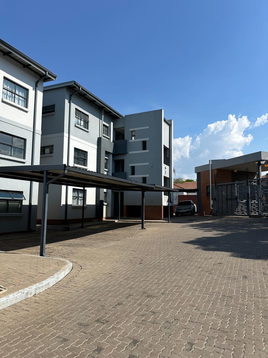 2 Bedroom Property for Sale in Lonehill Gauteng