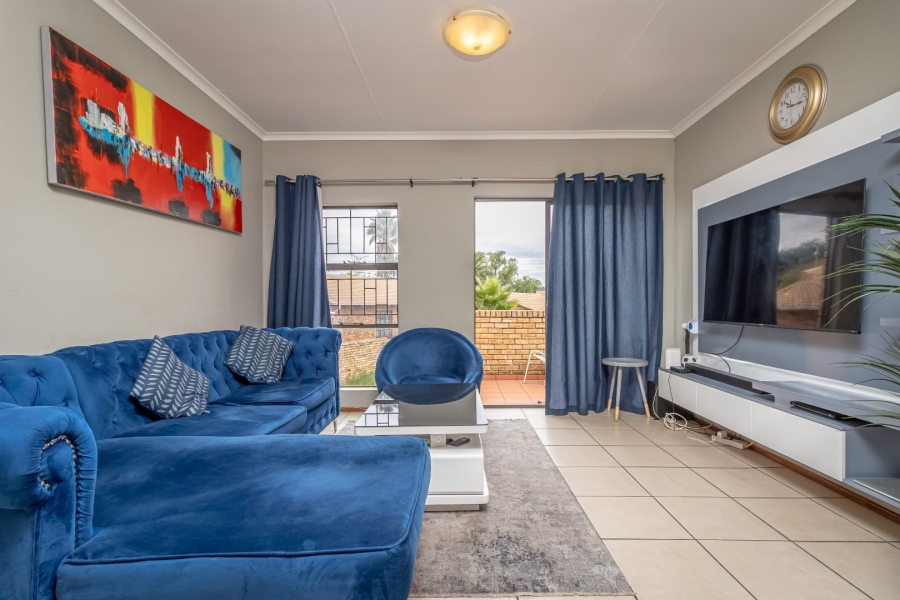 2 Bedroom Property for Sale in Wilgeheuwel Gauteng