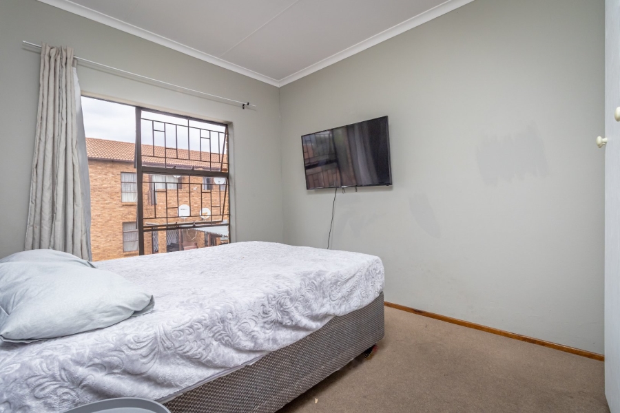 2 Bedroom Property for Sale in Wilgeheuwel Gauteng