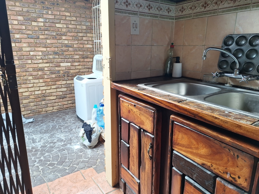 3 Bedroom Property for Sale in Randpoort Gauteng