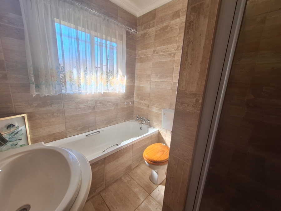 3 Bedroom Property for Sale in Randpoort Gauteng