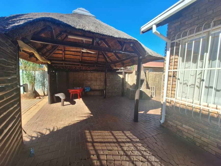3 Bedroom Property for Sale in Randpoort Gauteng