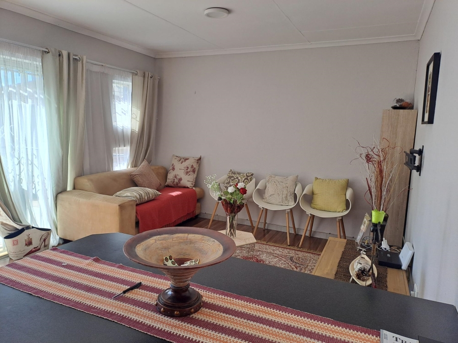 1 Bedroom Property for Sale in Willowbrook Gauteng