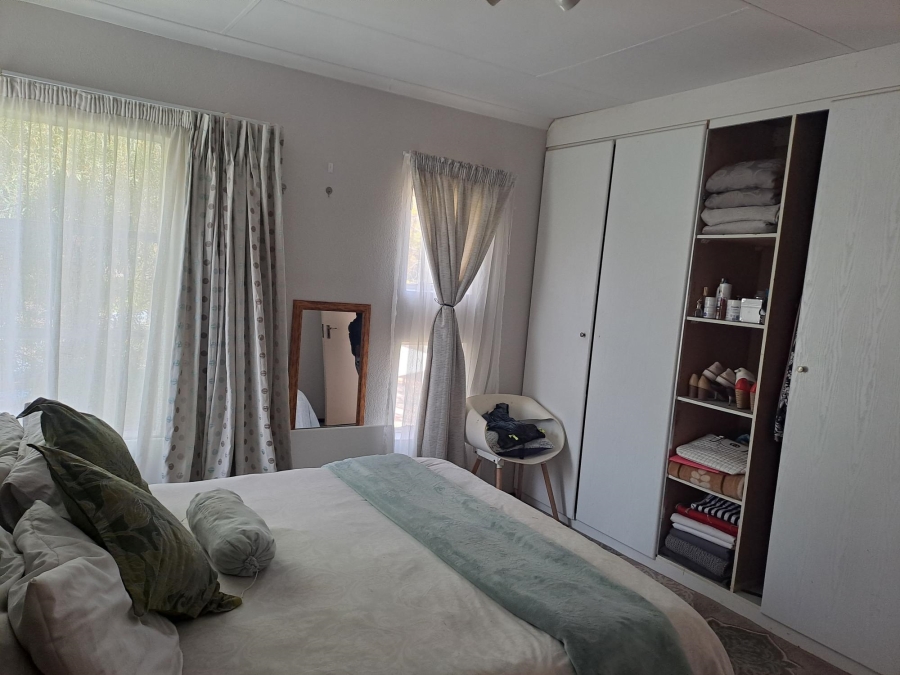 1 Bedroom Property for Sale in Willowbrook Gauteng