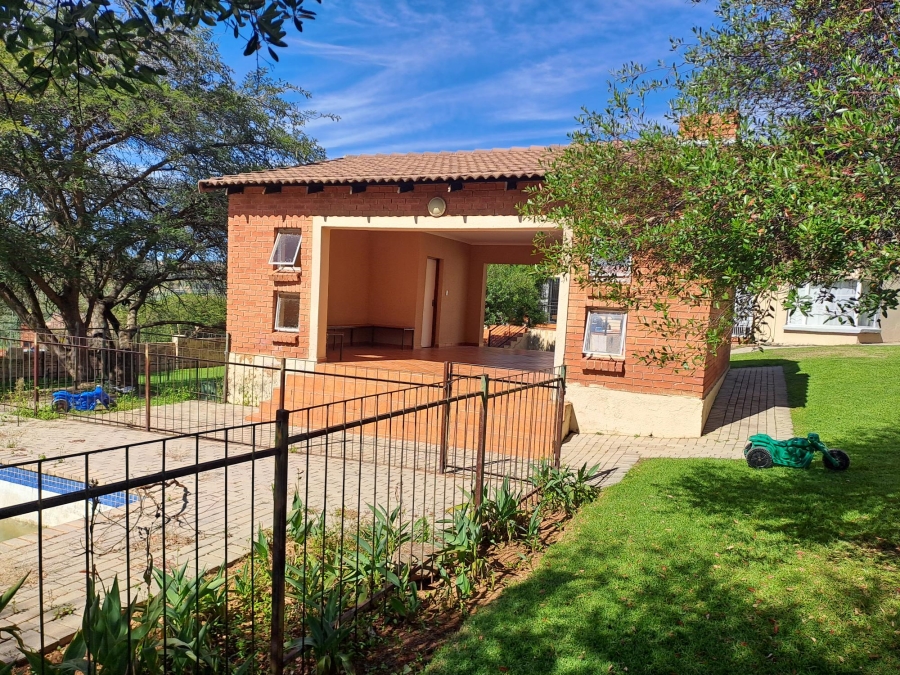 1 Bedroom Property for Sale in Willowbrook Gauteng