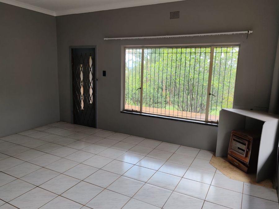 4 Bedroom Property for Sale in Magaliesmoot Gauteng