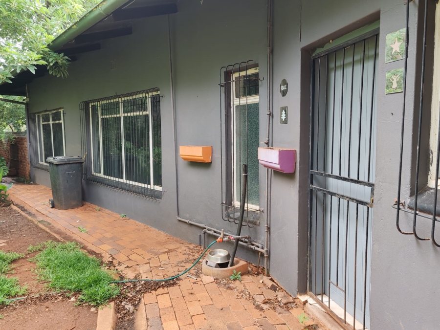 4 Bedroom Property for Sale in Magaliesmoot Gauteng