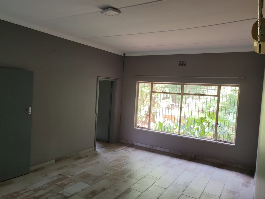 4 Bedroom Property for Sale in Magaliesmoot Gauteng