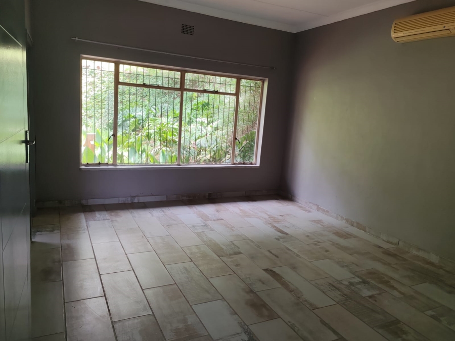 4 Bedroom Property for Sale in Magaliesmoot Gauteng