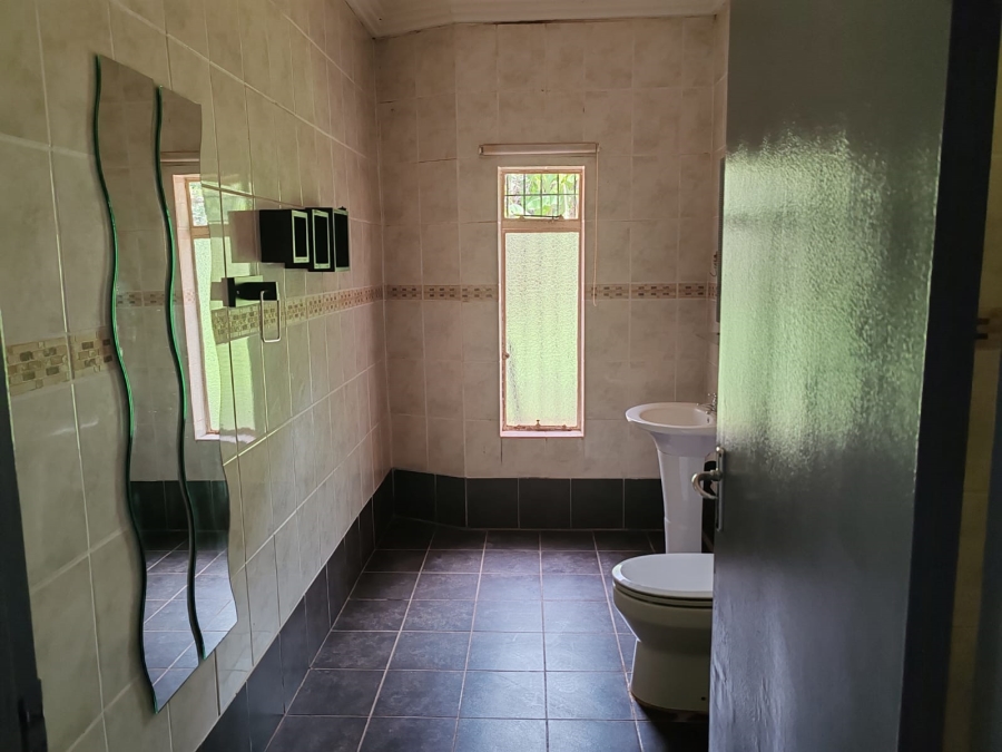 4 Bedroom Property for Sale in Magaliesmoot Gauteng