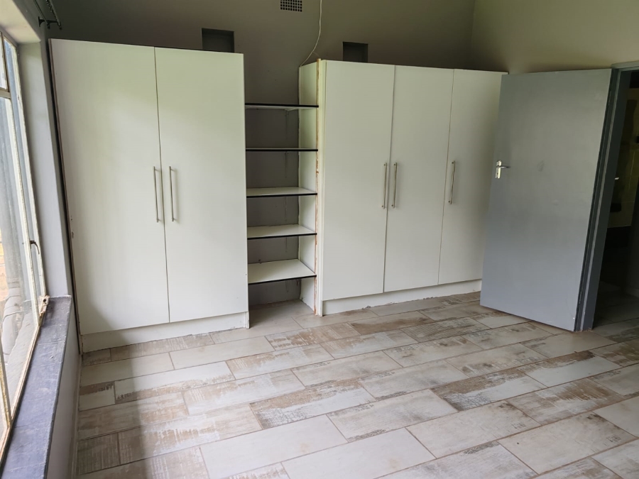 4 Bedroom Property for Sale in Magaliesmoot Gauteng