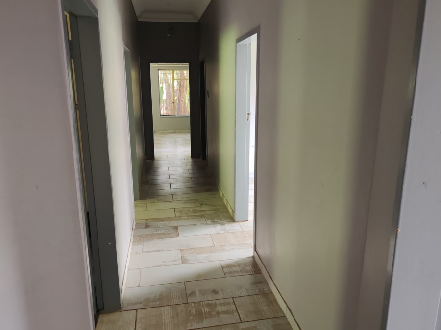 4 Bedroom Property for Sale in Magaliesmoot Gauteng