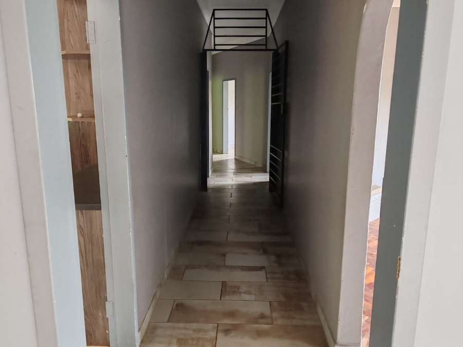 4 Bedroom Property for Sale in Magaliesmoot Gauteng