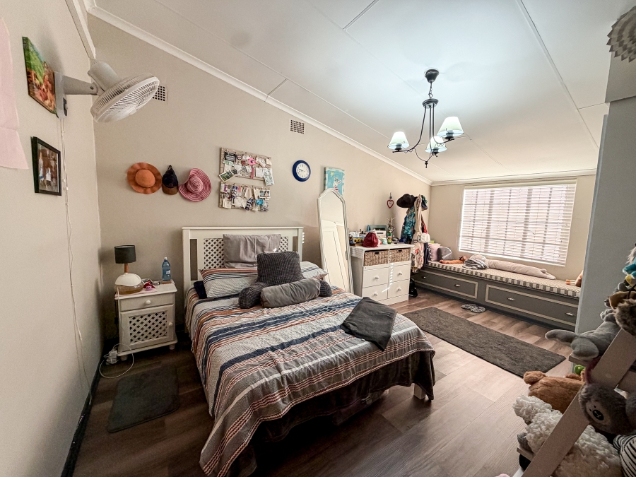 4 Bedroom Property for Sale in Villieria Gauteng