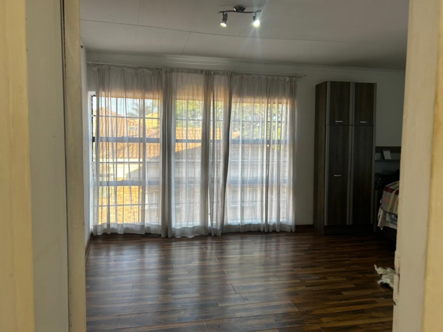 To Let 4 Bedroom Property for Rent in Erasmia Gauteng