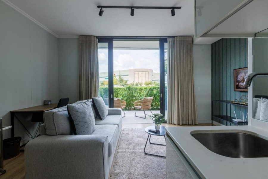 To Let 1 Bedroom Property for Rent in Waterfall Gauteng