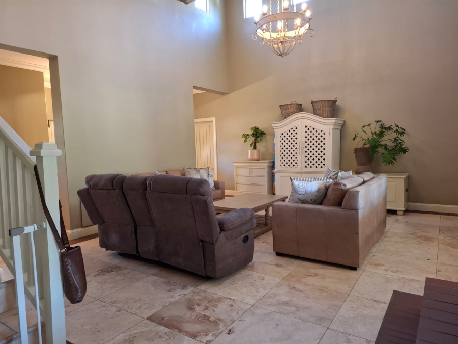 To Let 4 Bedroom Property for Rent in Bushwillow Park Estate Gauteng