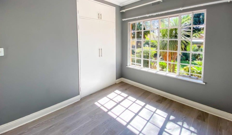 4 Bedroom Property for Sale in Glen Marais Gauteng
