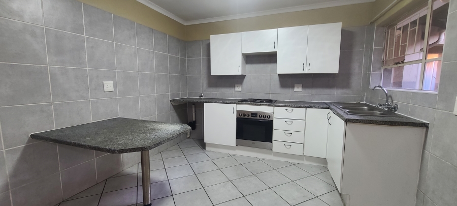 2 Bedroom Property for Sale in Edenvale Central Gauteng
