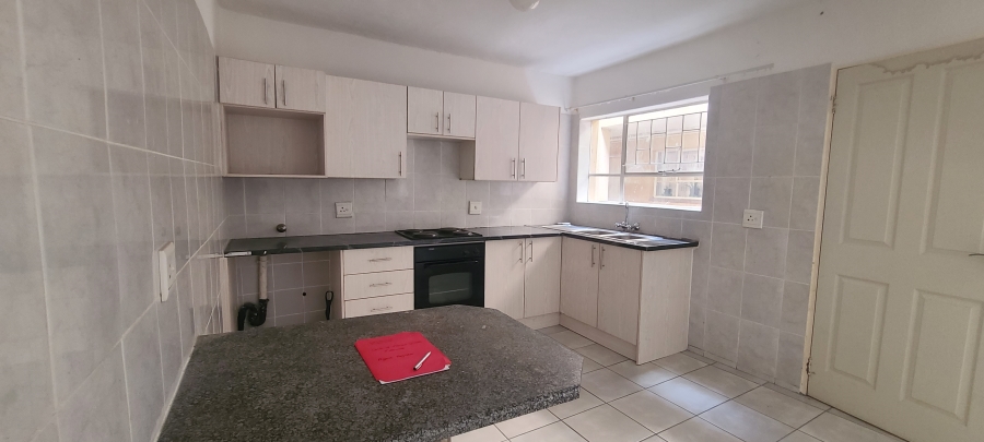 2 Bedroom Property for Sale in Edenvale Central Gauteng