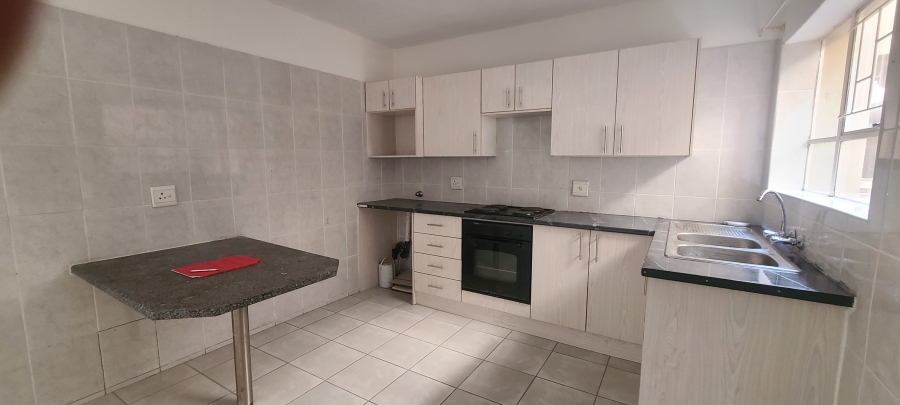 2 Bedroom Property for Sale in Edenvale Central Gauteng