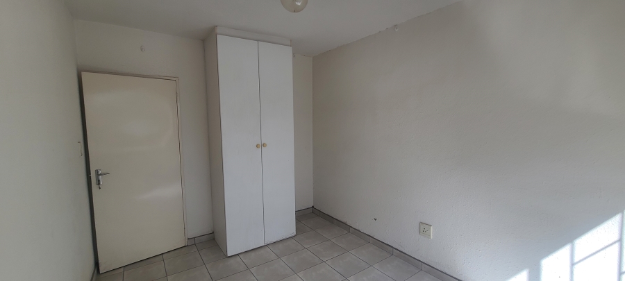 2 Bedroom Property for Sale in Edenvale Central Gauteng