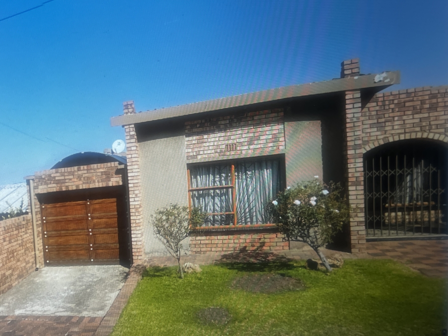 2 Bedroom Property for Sale in Orlando West Gauteng